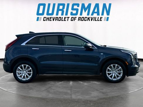 Used 2019 Cadillac XT4 Luxury w/ Cold Weather Package FWD image 7