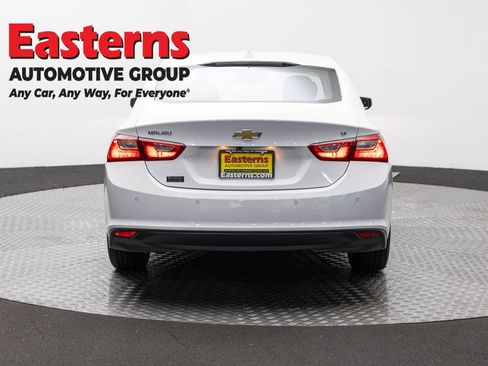 Used 2025 Chevrolet Malibu LT FWD image 5