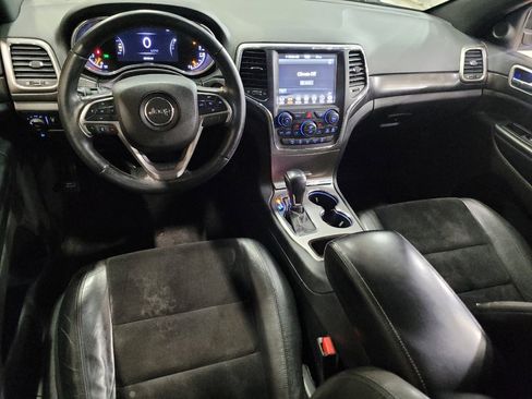 Used 2018 Jeep Grand Cherokee Altitude AWD/4WD image 22