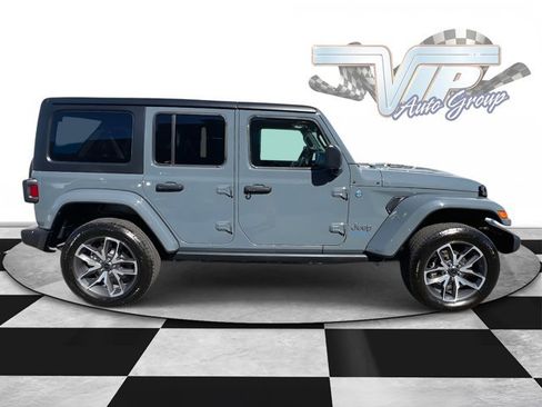 Used 2024 Jeep Wrangler Sport S w/ Convenience Group image 3
