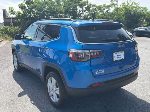 Used 2022 Jeep Compass Latitude AWD/4WD image 7