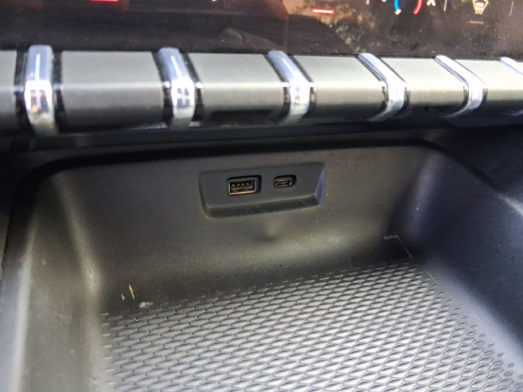 Used 2025 GMC Terrain Elevation FWD image 20