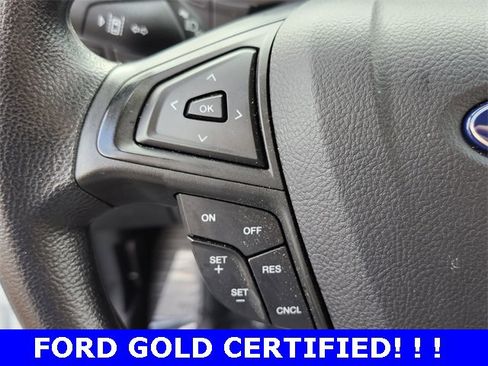 Used 2024 Ford Edge SE w/ Black Appearance Package image 25