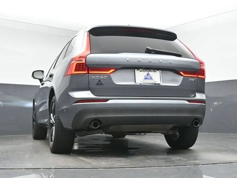 Used 2019 Volvo XC60 T5 Momentum w/ Multimedia Package AWD/4WD image 15