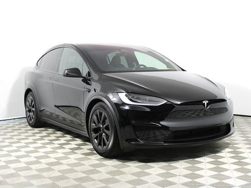 Used 2024 Tesla Model X AWD/4WD image 29