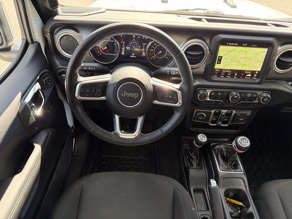 Used 2022 Jeep Gladiator Overland w/ Cold Weather Group AWD/4WD image 25