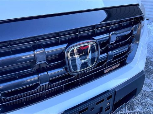 Used 2025 Honda Ridgeline Sport image 28