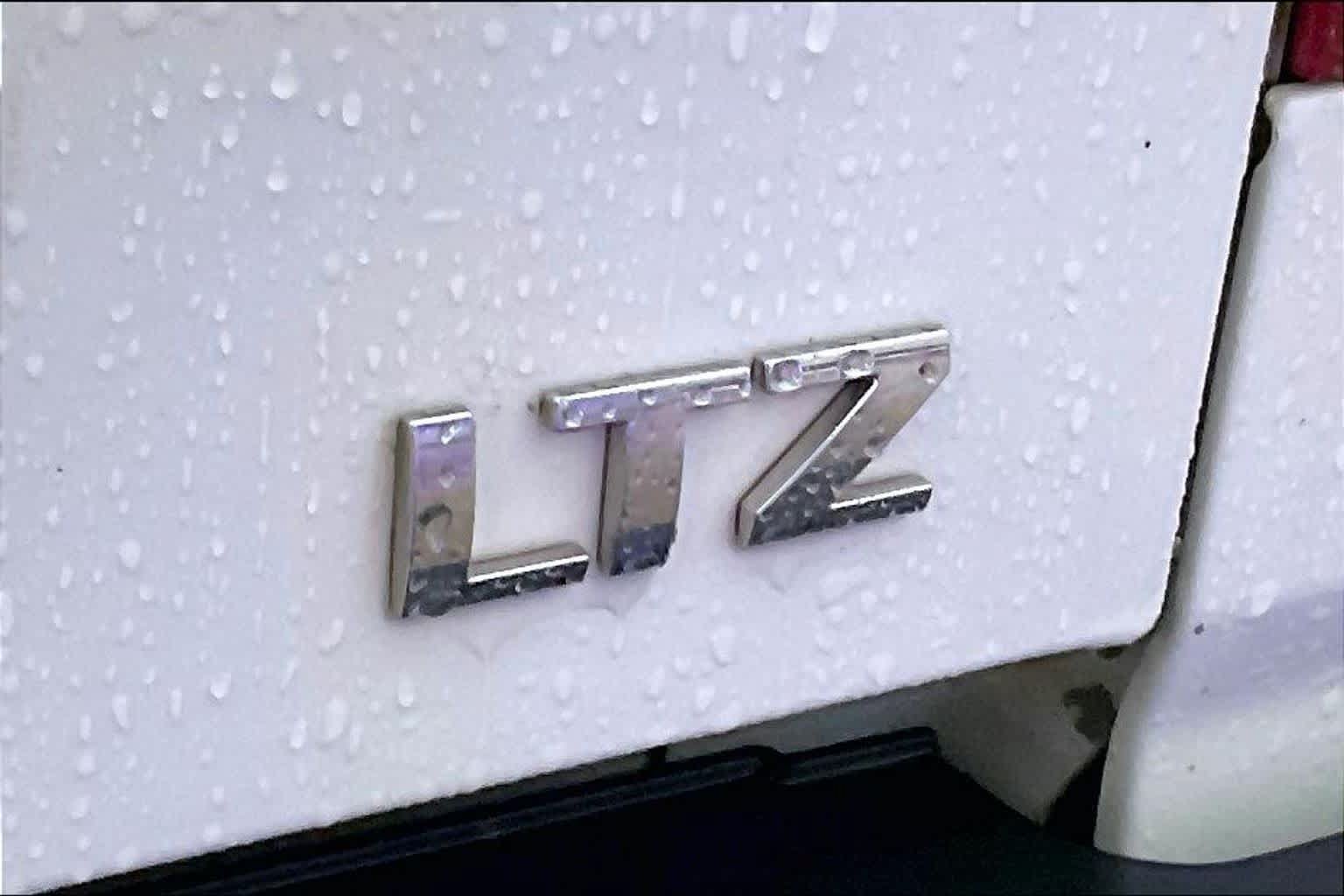 Used 2012 Chevrolet Silverado 2500 LTZ w/ LTZ Plus Package AWD/4WD image 10