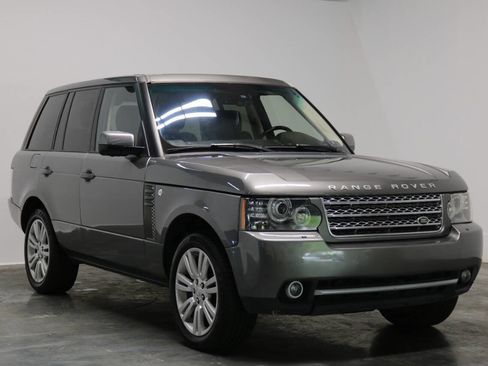 Used 2011 Land Rover Range Rover Supercharged AWD/4WD image 2