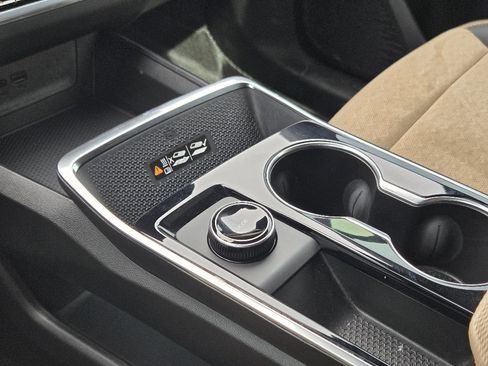 Used 2025 Chevrolet Equinox ACTIV image 9