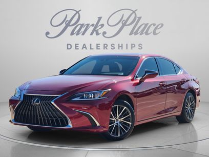 Used 2025 Lexus ES 300h w/ Premium Package