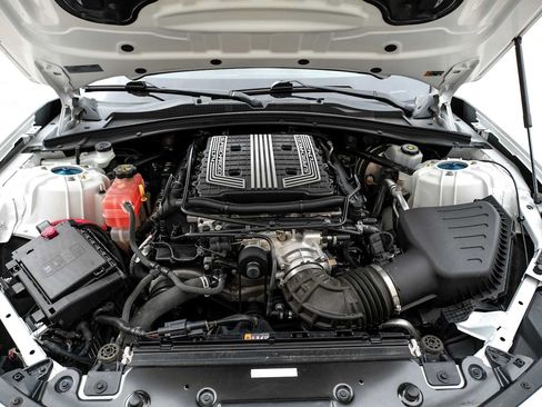 Used 2018 Chevrolet Camaro ZL1 RWD image 49
