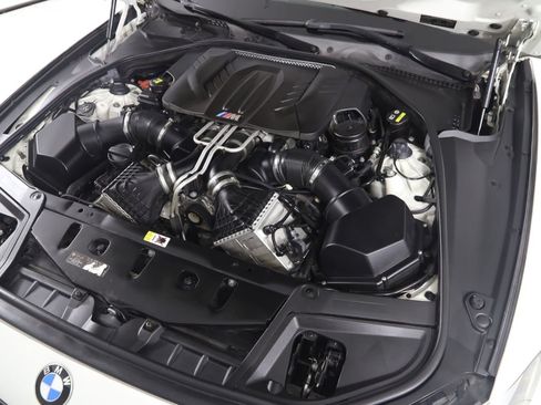 Used 2015 BMW M5 RWD image 20