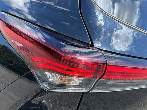 Used 2024 Toyota Highlander LE image 20