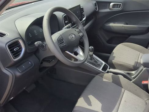 New 2026 Hyundai Venue SE image 15
