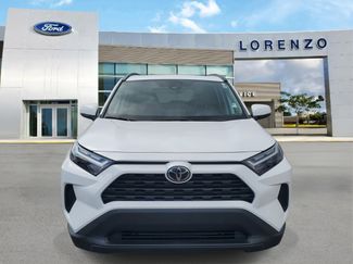 Used 2022 Toyota RAV4 XLE video 2
