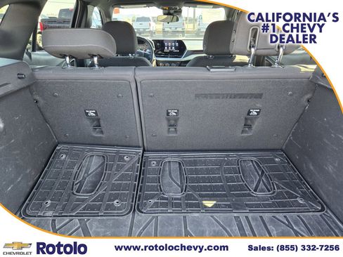 Used 2024 Chevrolet Trax RS FWD image 14