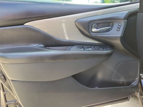 Used 2018 Nissan Murano SL AWD/4WD image 17