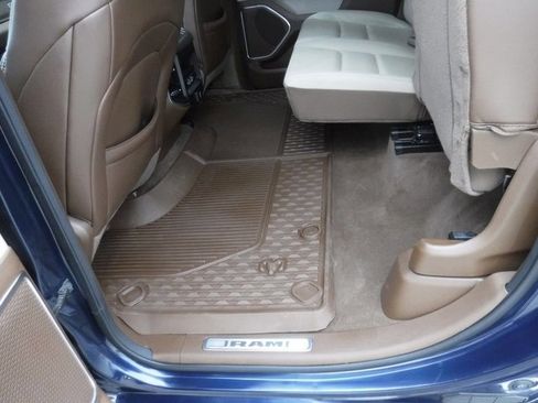 Certified 2022 RAM 1500 Laramie image 52