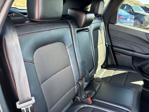 Used 2023 Ford Escape ST-Line image 20