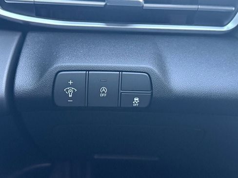 New 2026 Hyundai Elantra SE image 3