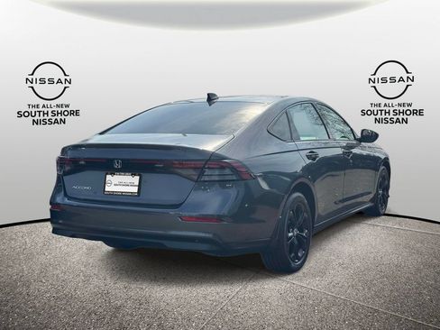 Used 2025 Honda Accord SE image 5