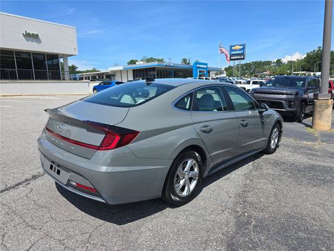 Used 2020 Hyundai Sonata SE FWD image 3