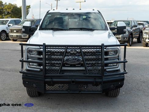 Used 2023 Ford F250 Lariat w/ Lariat Ultimate Package image 2