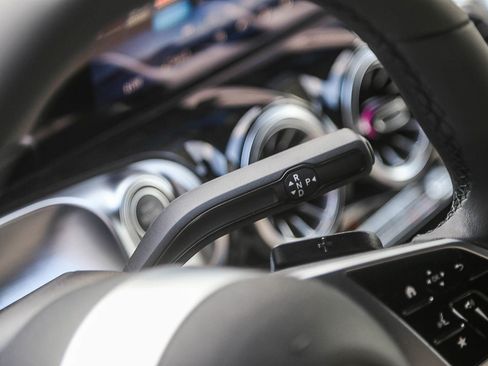New 2026 Mercedes-Benz GLB 250 4MATIC image 18