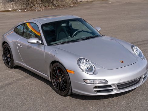 Used 2005 Porsche 911 Carrera S image 41