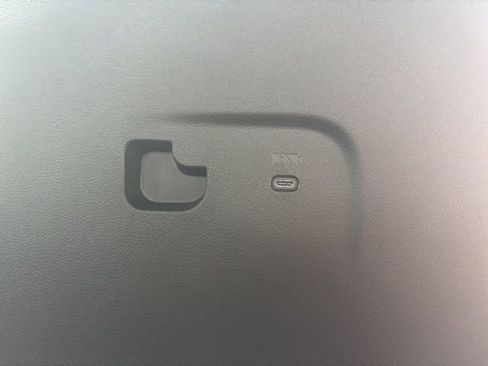 New 2026 Chevrolet Traverse LT image 13