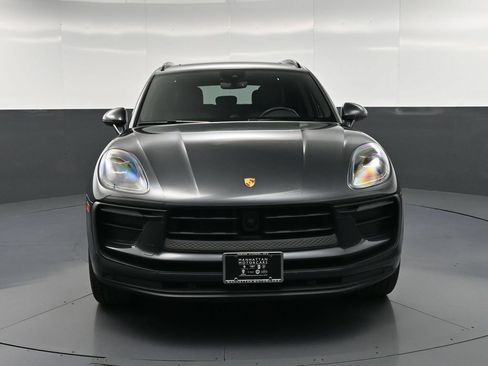 Certified 2023 Porsche Macan Turbo AWD/4WD image 11