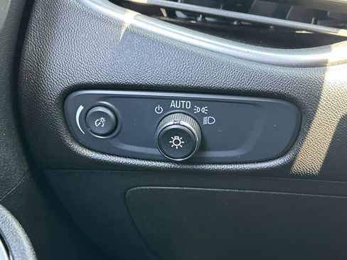 Used 2024 Chevrolet Malibu LT FWD image 35