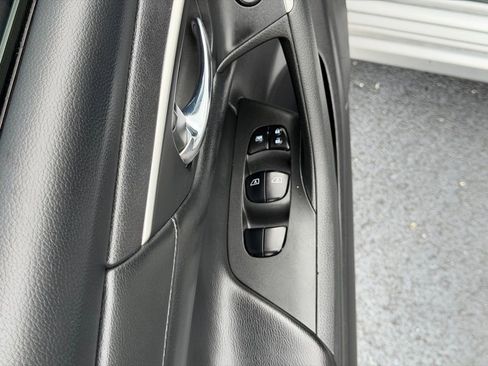Used 2016 Nissan Altima 2.5 SL w/ 2.5 Technology w/LED Package FWD image 15