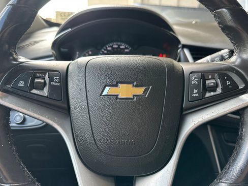 Certified 2022 Chevrolet Trax LT w/ Driver Confidence Package AWD/4WD image 30