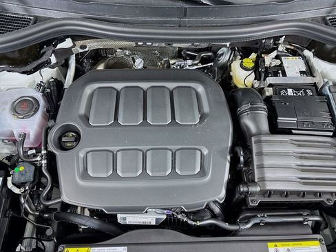 New 2026 Volkswagen Tiguan SE image 32