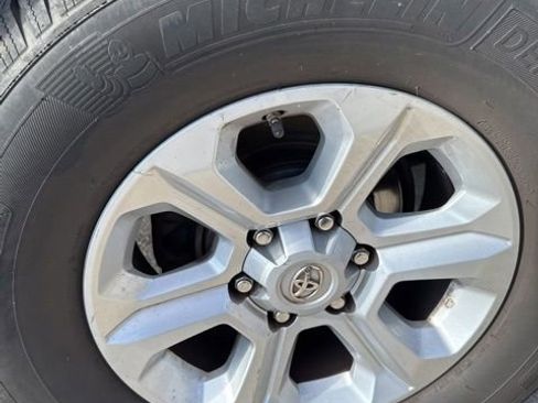 Used 2016 Toyota 4Runner SR5 image 43