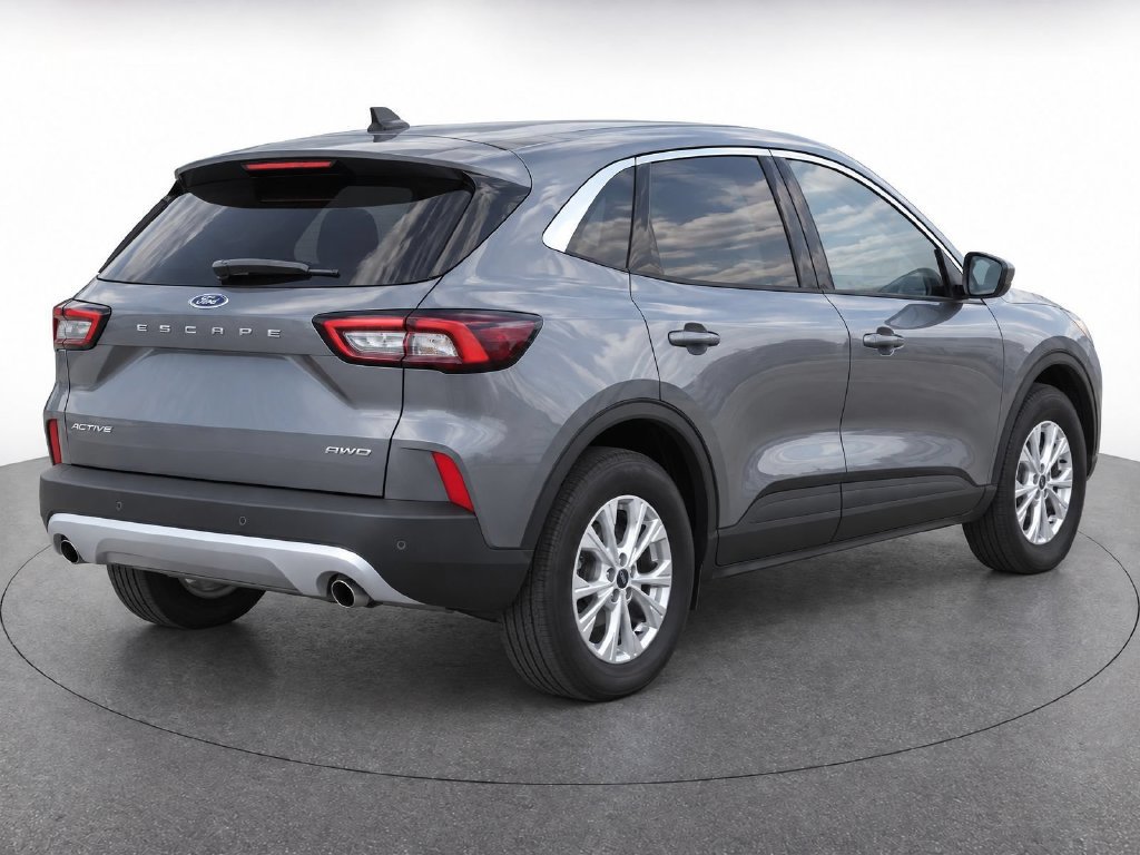 Used 2023 Ford Escape Active w/ Tech Pack #2 AWD/4WD image 3