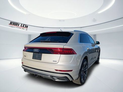 Used 2021 Audi Q8 Prestige image 3