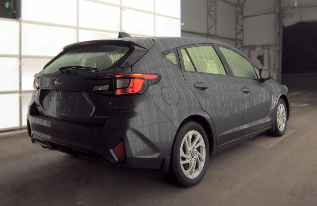 Used 2024 Subaru Impreza 2.0i AWD/4WD image 3