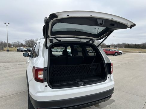 Used 2022 Honda Pilot TrailSport image 41
