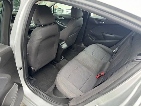 Used 2017 Chevrolet Cruze LT w/ Convenience Package image 13