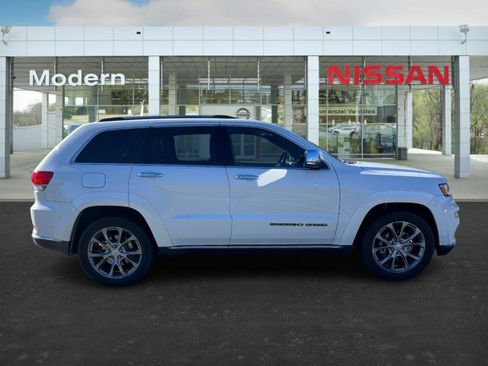 Used 2018 Jeep Grand Cherokee Summit image 6