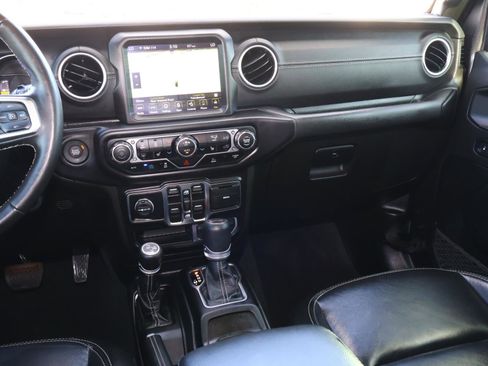 Used 2022 Jeep Wrangler Unlimited Sahara w/ Cold Weather Group image 11