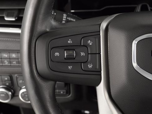 Used 2024 GMC Yukon Denali w/ Advanced Technology Package image 16