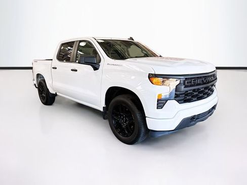 Used 2024 Chevrolet Silverado 1500 Custom AWD/4WD image 3