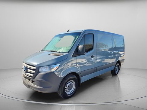 Used 2021 Mercedes-Benz Sprinter 144 Cargo image 3