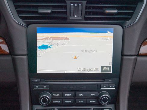 Used 2017 Porsche 911 Carrera S image 18