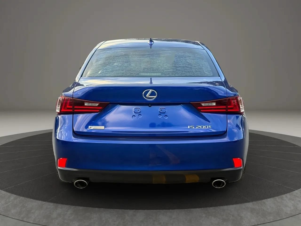 Used 2016 Lexus IS 200t w/ F Sport Package RWD image 11