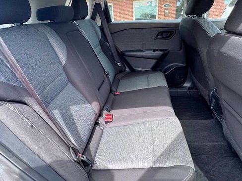 Used 2021 Nissan Rogue S FWD image 16